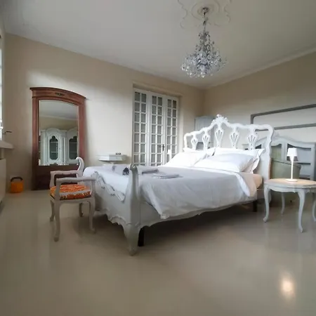 Casa Negrita